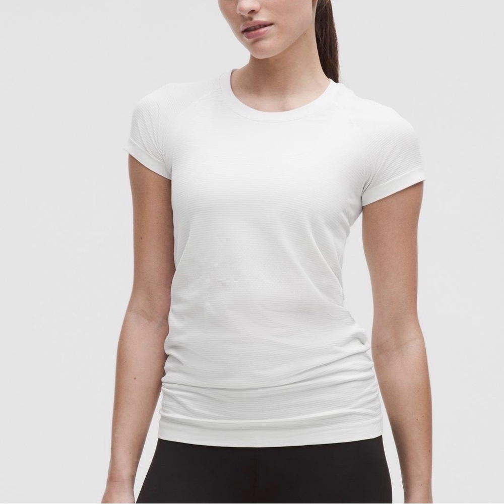 Lululemon Swiftly Tech Short-Sleeve 2.0